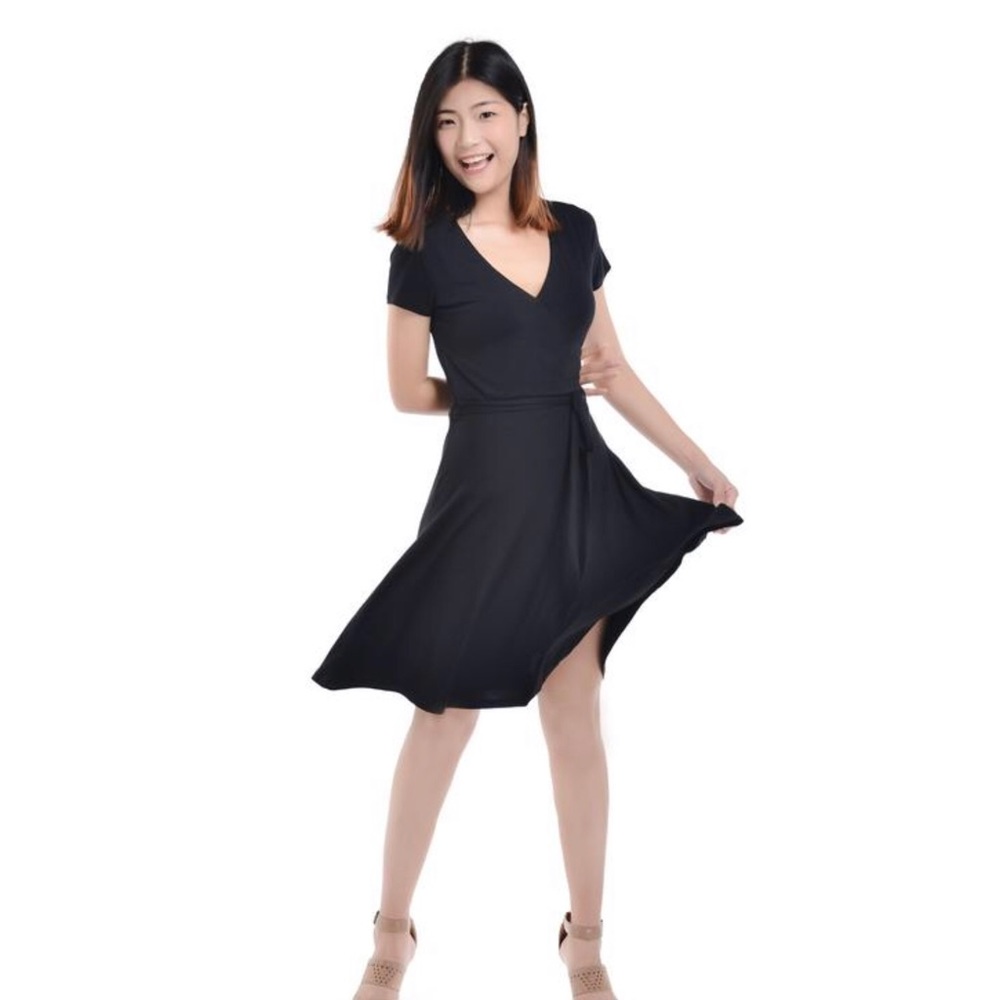 Black V neck belted dress